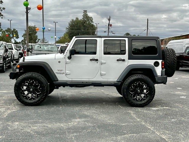 2017 Jeep Wrangler Unlimited Sahara 4x4