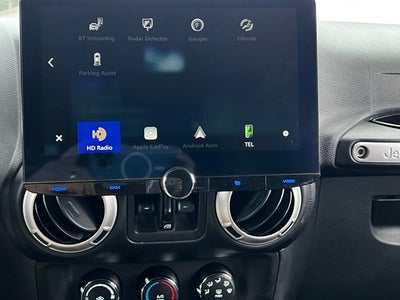 2017 Jeep Wrangler Unlimited Sahara 4x4