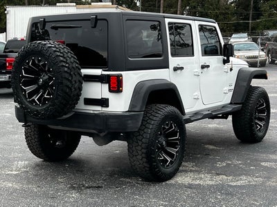 2017 Jeep Wrangler Unlimited Sahara 4x4
