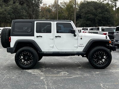 2017 Jeep Wrangler Unlimited Sahara 4x4