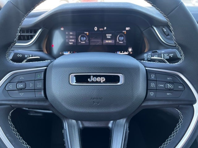 2025 Jeep Grand Cherokee GRAND CHEROKEE LAREDO X 4X2