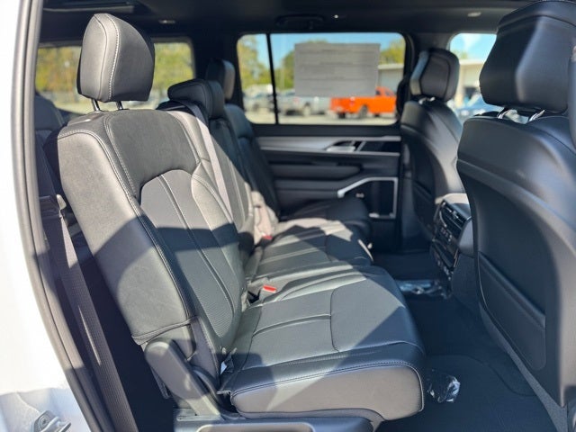 2026 Jeep Grand Wagoneer GRAND WAGONEER LIMITED ALTITUDE 4X4