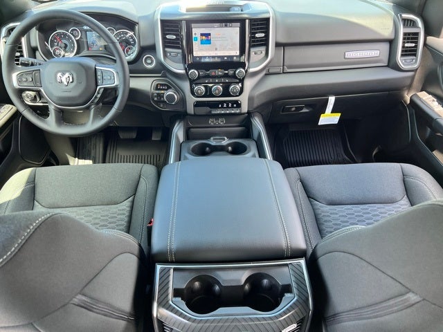 2025 RAM Ram 1500 RAM 1500 BIG HORN CREW CAB 4X4 5'7' BOX