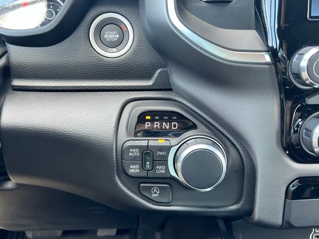 2025 RAM Ram 1500 RAM 1500 BIG HORN CREW CAB 4X4 5'7' BOX