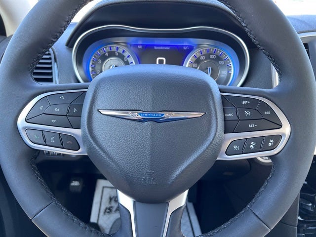 2023 Chrysler Chrysler 300 300 TOURING