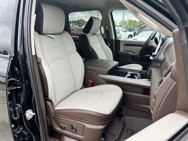 2025 RAM Ram 2500 RAM 2500 LARAMIE CREW CAB 4X4 6'4' BOX