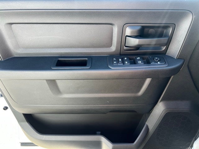 2026 RAM Ram 3500 Chassis Cab RAM 3500 TRADESMAN CREW CAB CHASSIS 4X4 60' CA