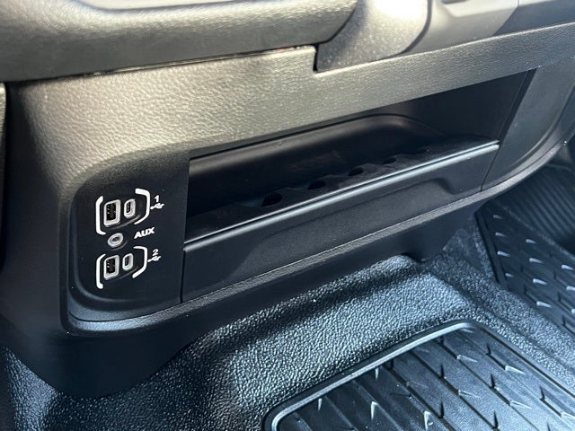 2026 RAM Ram 3500 Chassis Cab RAM 3500 TRADESMAN CREW CAB CHASSIS 4X4 60' CA