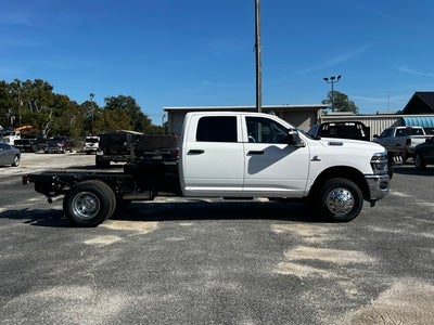 2026 RAM Ram 3500 Chassis Cab RAM 3500 TRADESMAN CREW CAB CHASSIS 4X4 60' CA