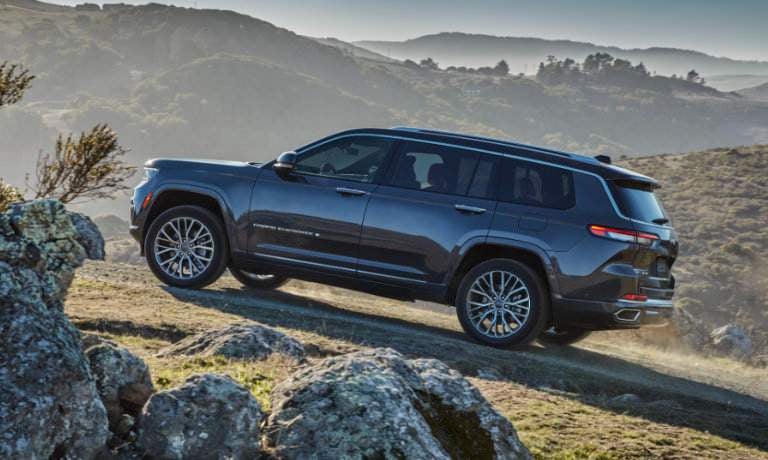 2023 Jeep Grand Cherokee L Exterior Scenic Offroad